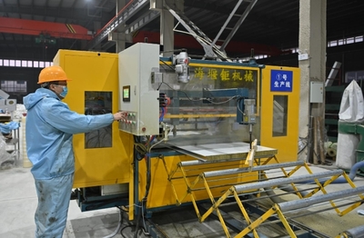 河南日报客户端丨潢川伞陂:筑巢引凤建园区 产业蓄能谋振兴